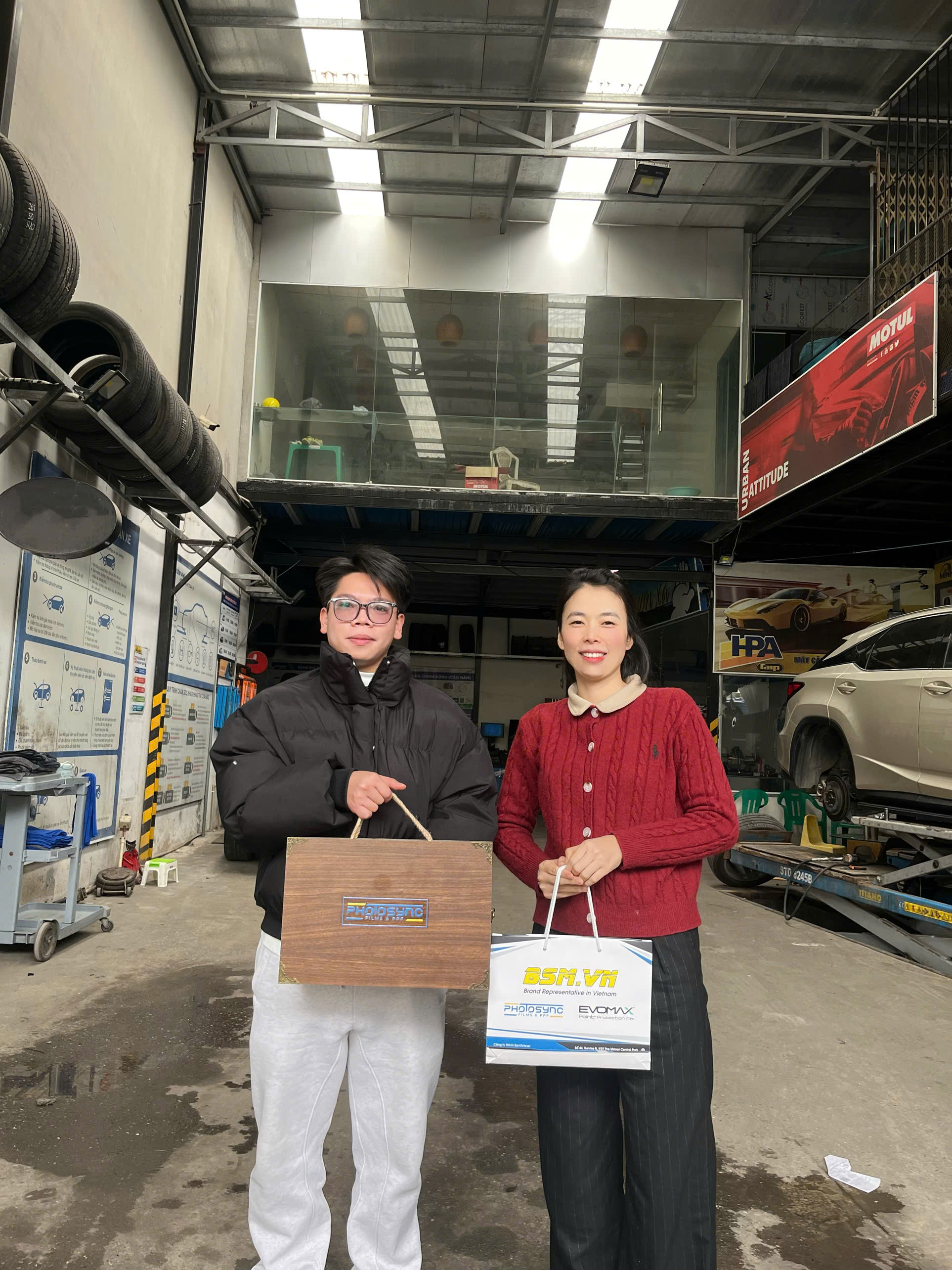 Photosync chúc mừng năm mới đại lý Lốp Minh Dũng - Hành trình hợp tác bền vững